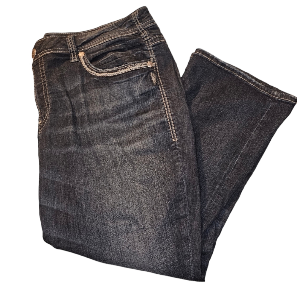 Plus Size Silver Jeans Suki Capris
